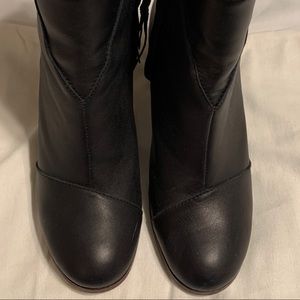 Tom’s Ankle Booties